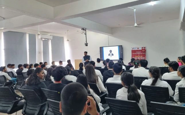 Guest lectures at VGU