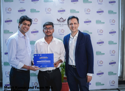 Award ceremony at IIC-VGU