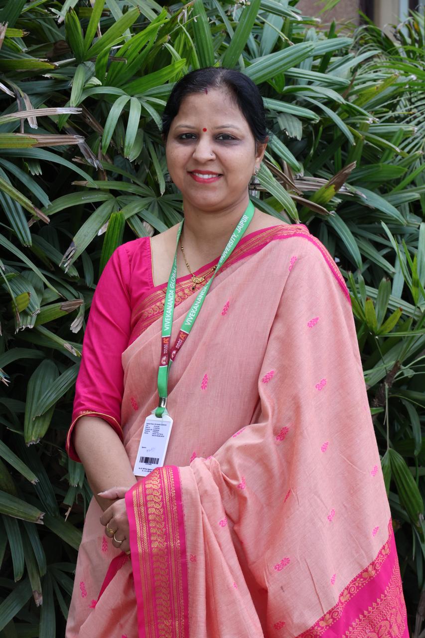 Dr. Nidhi Bhatt