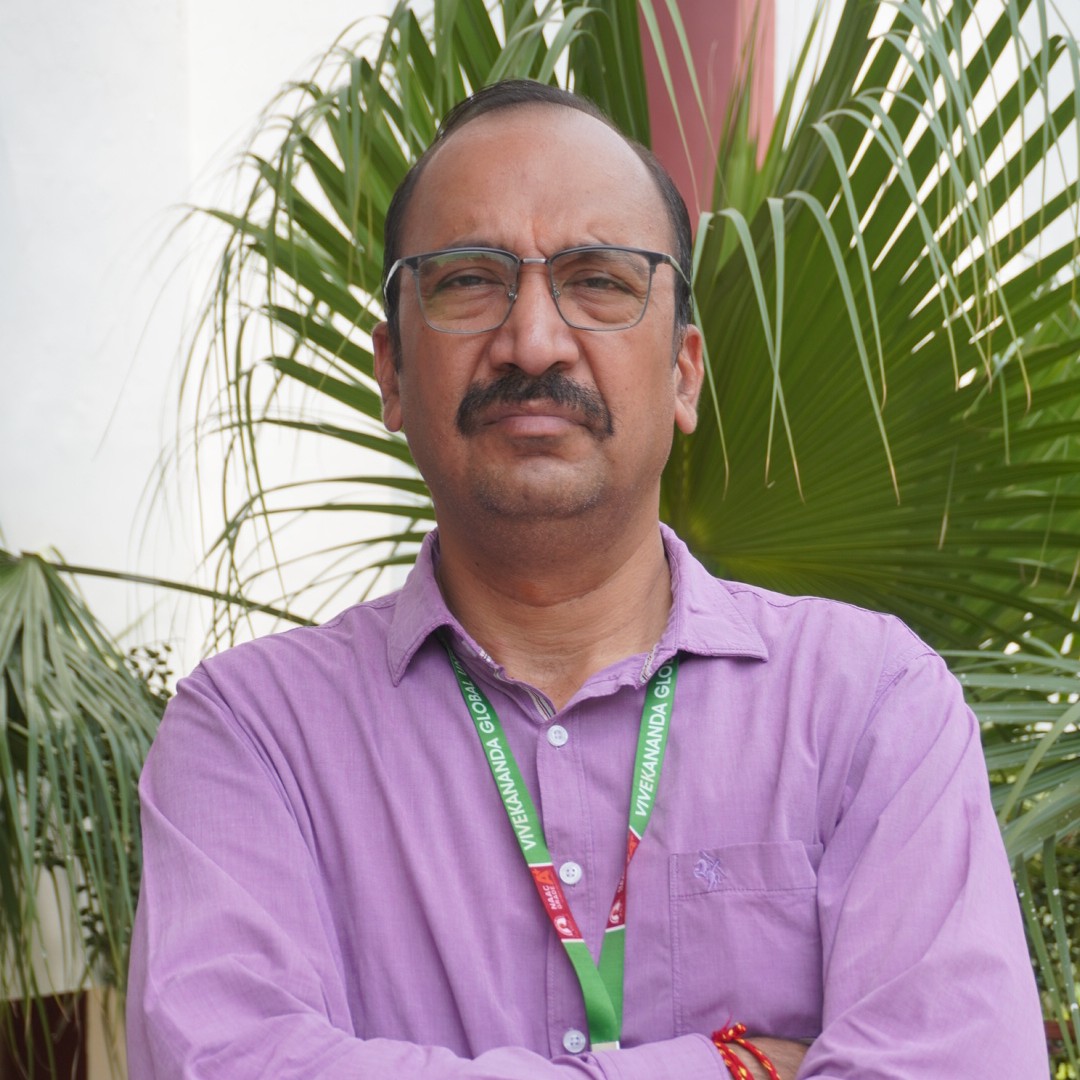 Dr. Manoj Kumar Tiwari